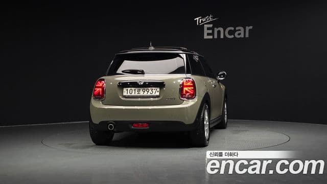 MINI Cooper 4