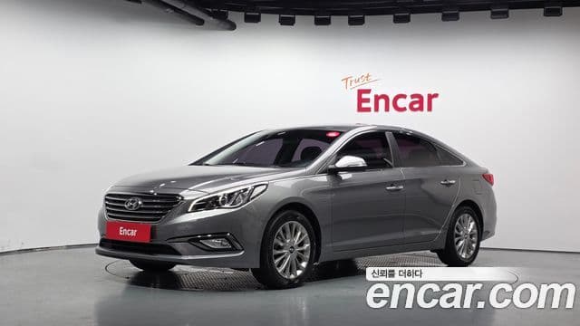 Hyundai LF Sonata 1