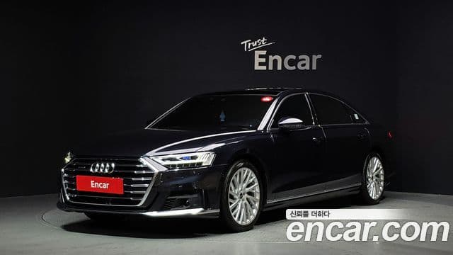 Audi A8 (D5)