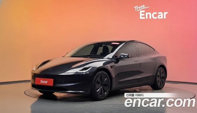 Tesla Model 3 1