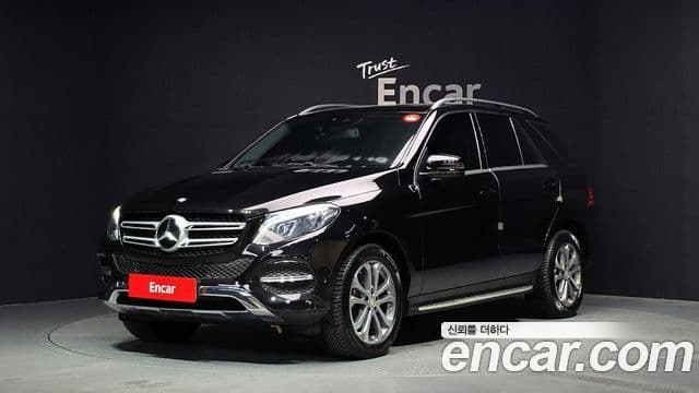 Mercedes-Benz GLE-Class W166