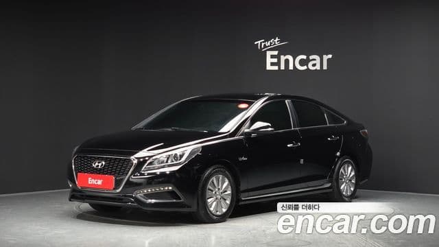 Hyundai LF Sonata Hybrid