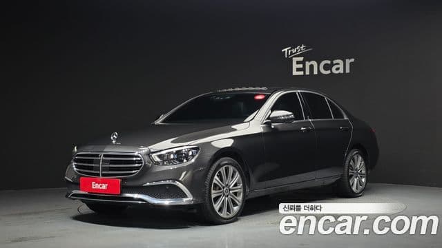 Mercedes-Benz E-Class W213 1