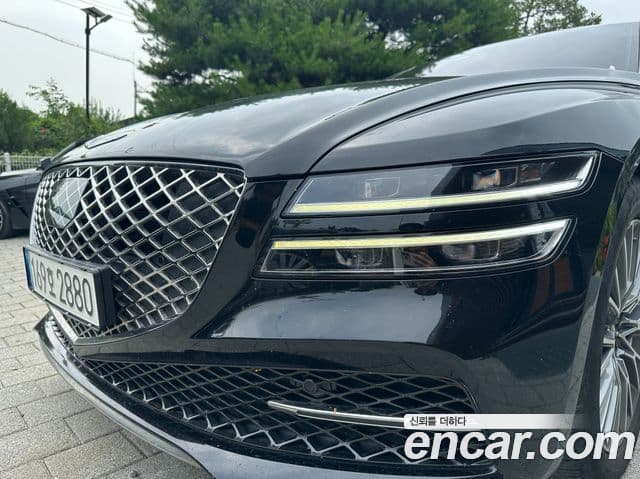 Genesis G80 (RG3)
