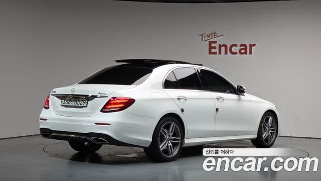 Mercedes-Benz E-Class W213 2