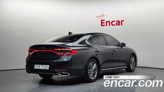Hyundai Grandeur IG 2