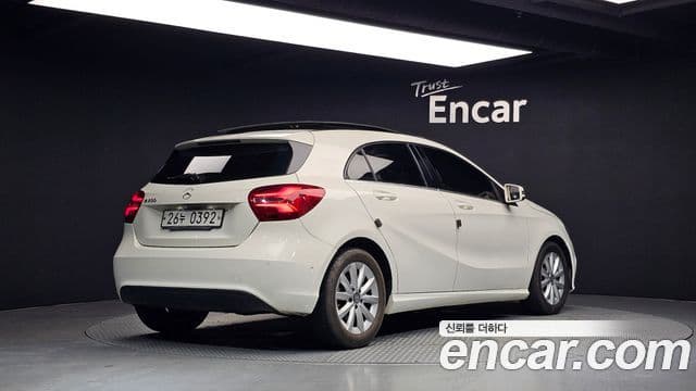 Mercedes-Benz A-Class W176 2