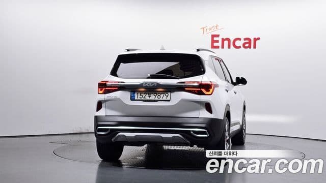 Kia Seltos 4