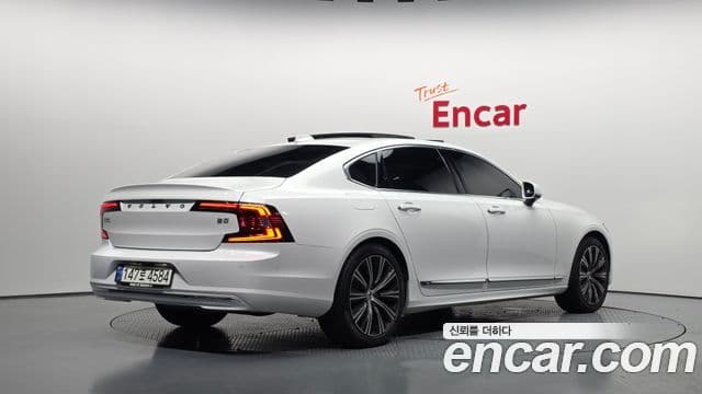 Volvo S90 2