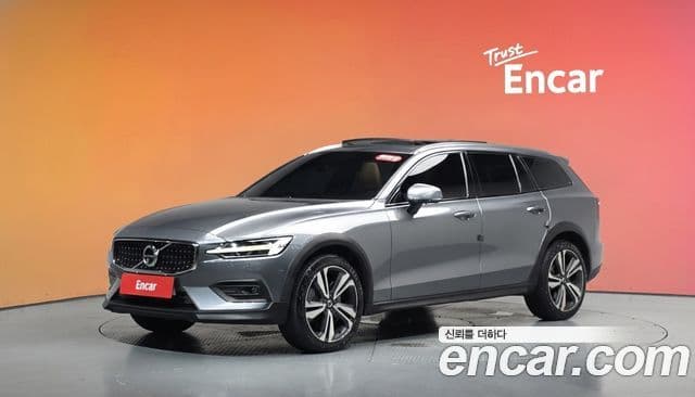 Volvo V60 Cross Country 2nd Gen