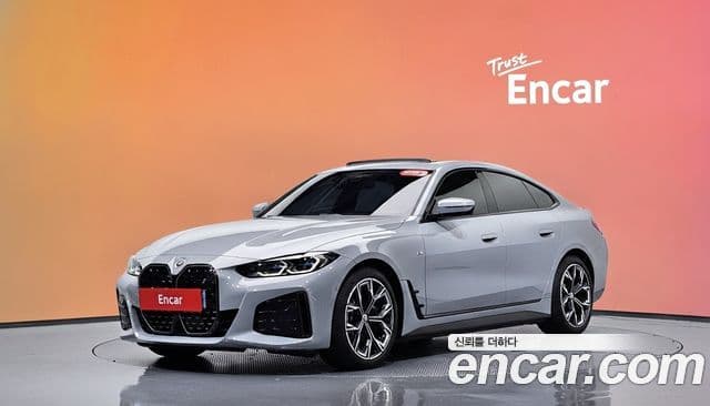 BMW i4