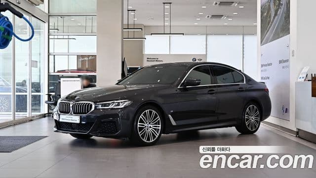 BMW 5 Series (G30)