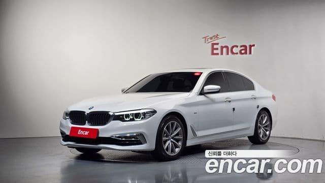 BMW 5 Series (G30)