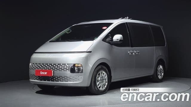 Hyundai Staria