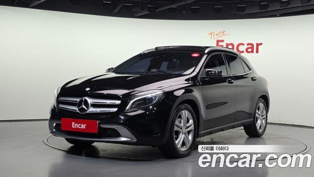 Mercedes-Benz GLA-Class X156