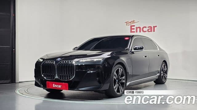 BMW 7 Series (G70)