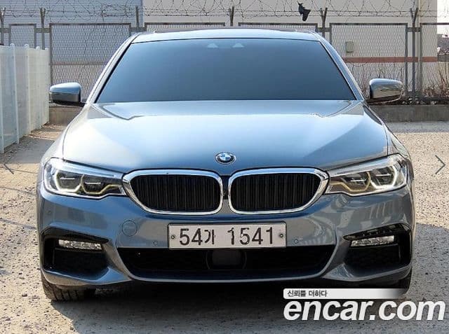 BMW 5 Series (G30)