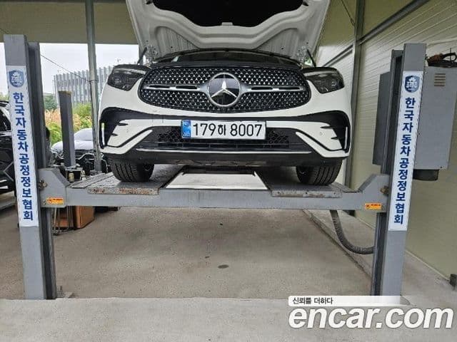 Mercedes-Benz GLC-Class X254