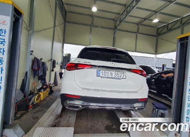 Mercedes-Benz GLC-Class X254