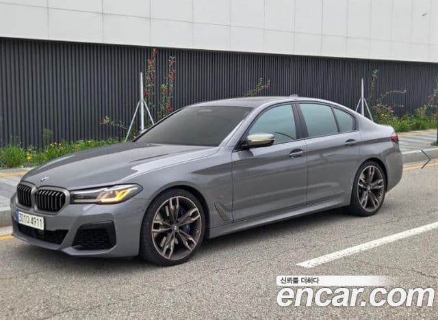 BMW 5 Series (G30)