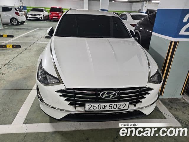 Hyundai Sonata (DN8)