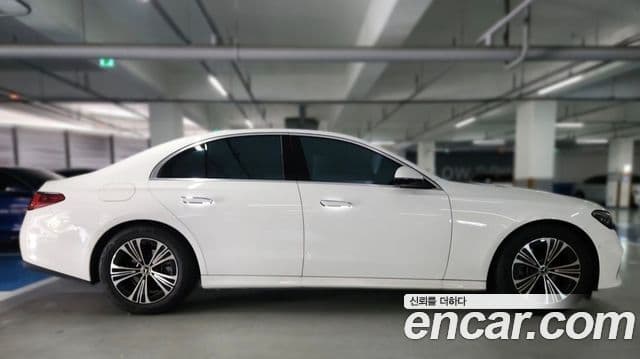 Mercedes-Benz E-Class W214