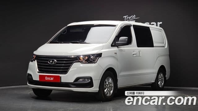Hyundai The New Grand Starex