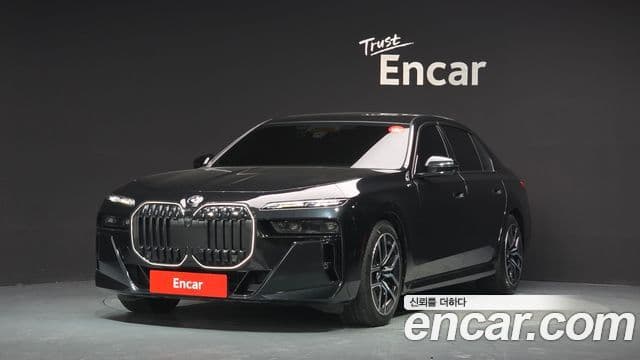 BMW 7 Series (G70)