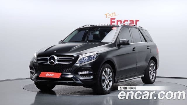 Mercedes-Benz GLE-Class W166