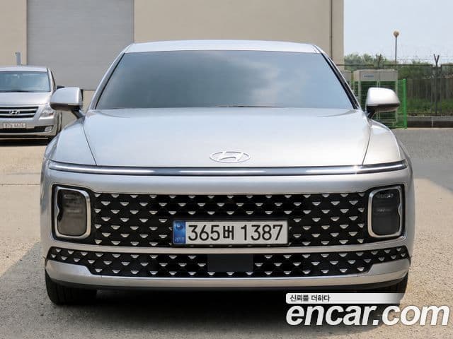 Hyundai Grandeur (GN7)