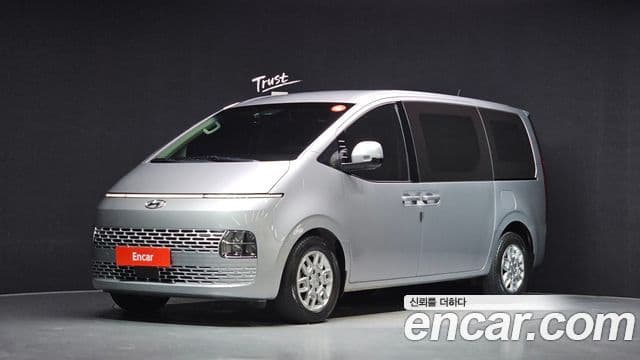 Hyundai Staria
