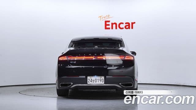 Lincoln New MKZ 4
