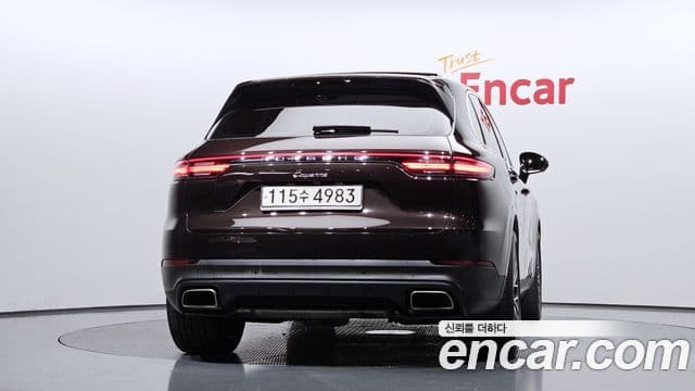 Porsche Cayenne (PO536) 4