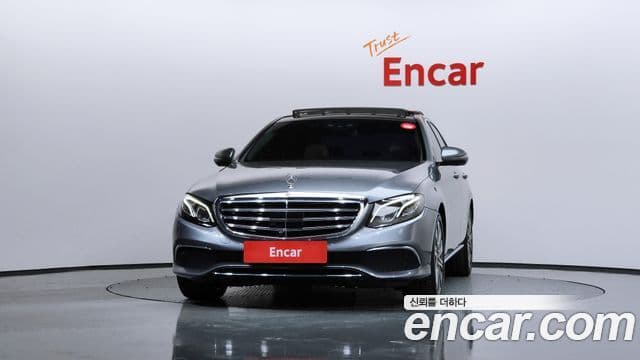 Mercedes-Benz E-Class W213 3