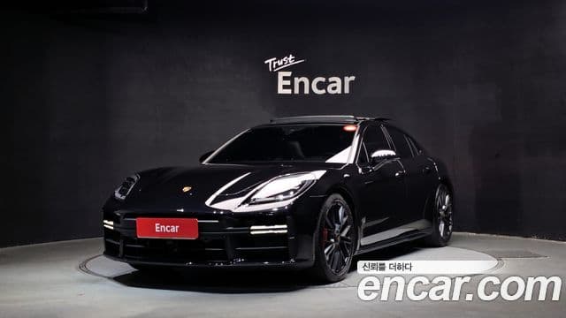 Porsche Panamera (976)