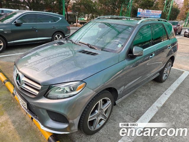 Mercedes-Benz GLE-Class W166