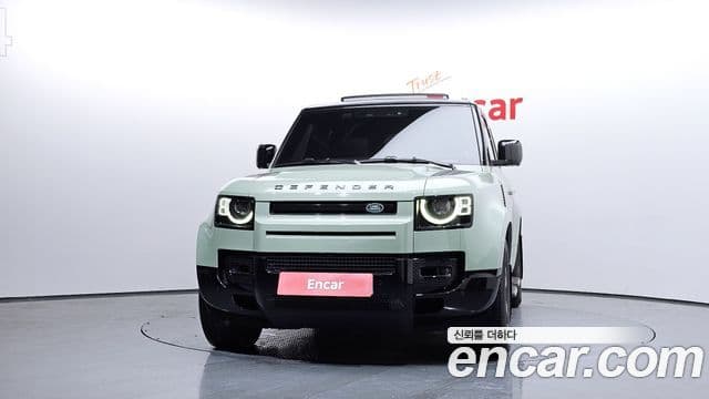 Land Rover Defender (L663) 3
