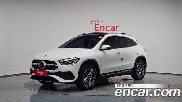 Mercedes-Benz GLA-Class H247