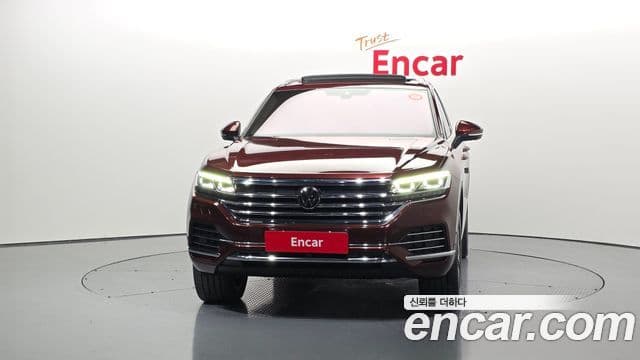 Volkswagen Touareg 3rd Gen 3