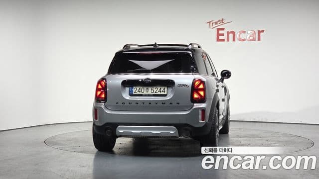 MINI Cooper S Countryman 4