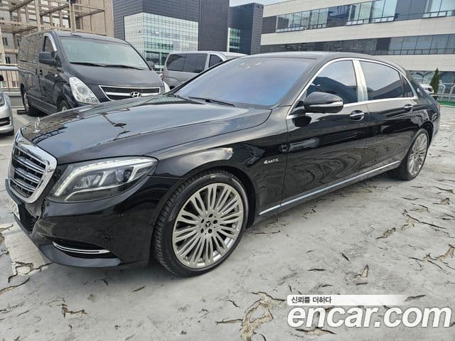 Mercedes-Benz S-Class W222