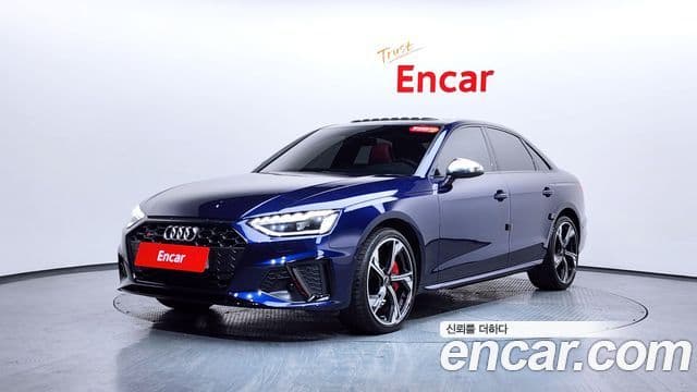 Audi S4 (B9)