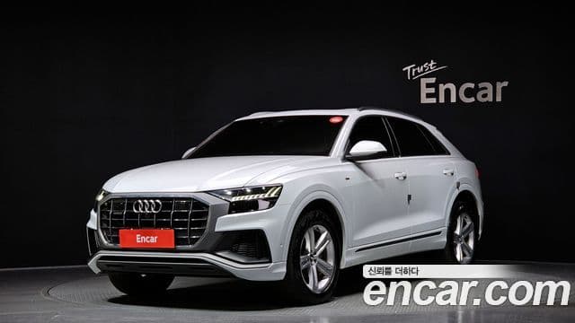 Audi Q8 (4M)