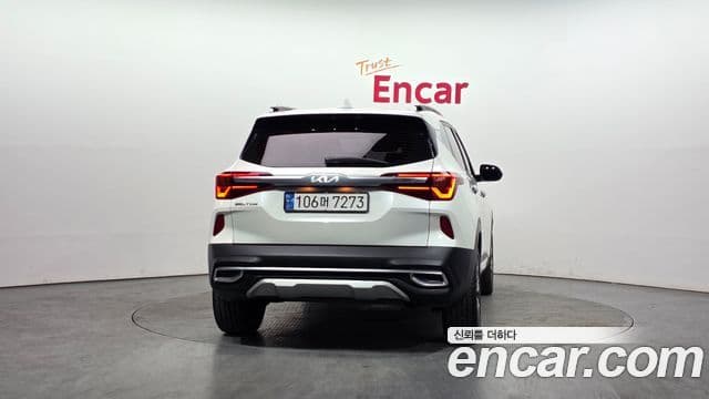 Kia Seltos 4