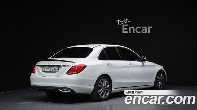 Mercedes-Benz C-Class W205 2