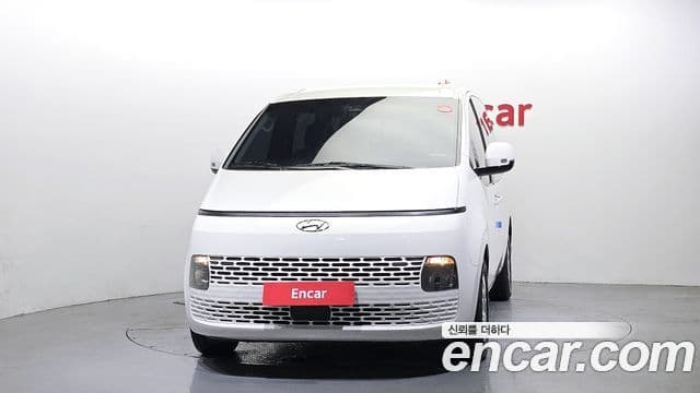 Hyundai Staria 3