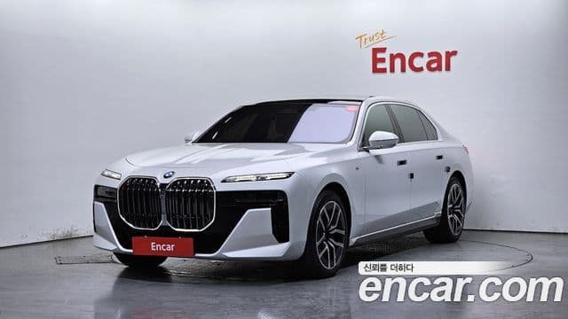 BMW 7 Series (G70)