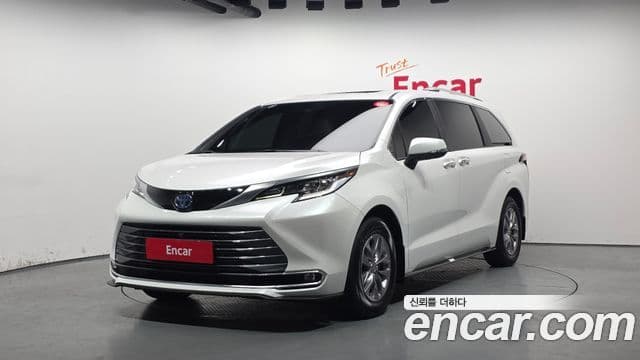 Toyota Sienna 4th Gen 1