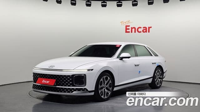 Hyundai Grandeur (GN7)