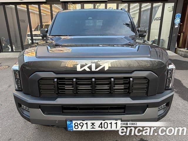 Kia Tasman 1